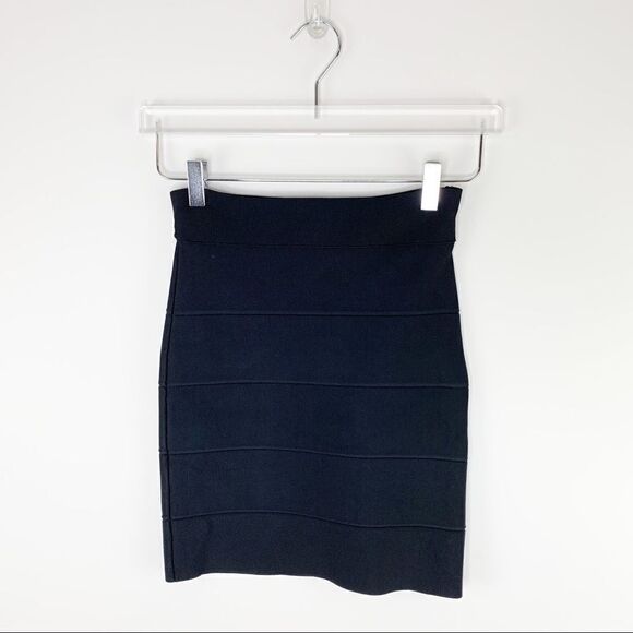 BCBGMaxAzria SIMONE TEXTURED POWER SKIRT Bandage Black Sz S - Picture 3 of 10